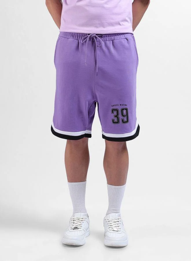 ذا انديان كراج كو Men Oversized Fit Batman Printed Side Pocket Mid-Rise Shorts